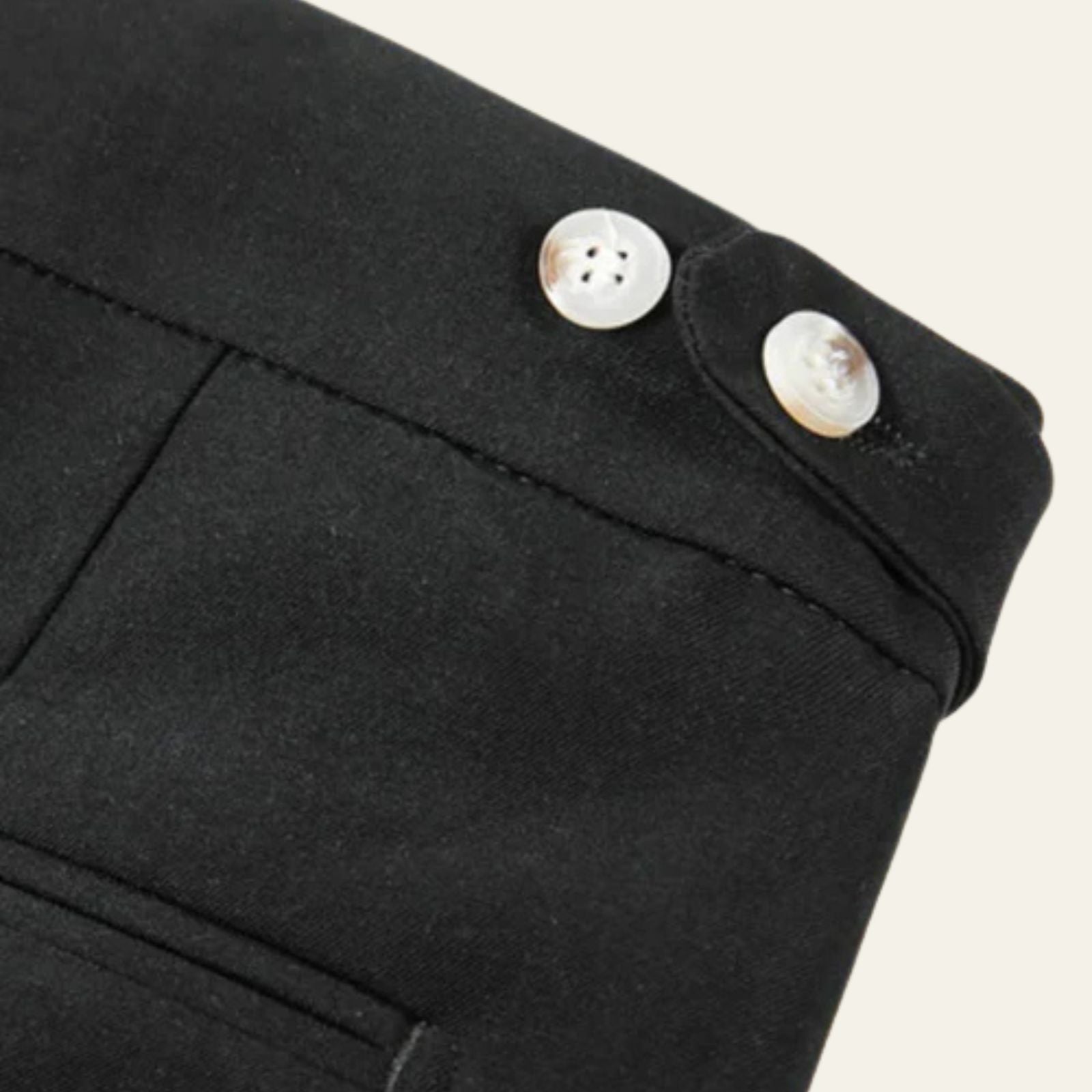 The Lyon Heritage Short Pantalon