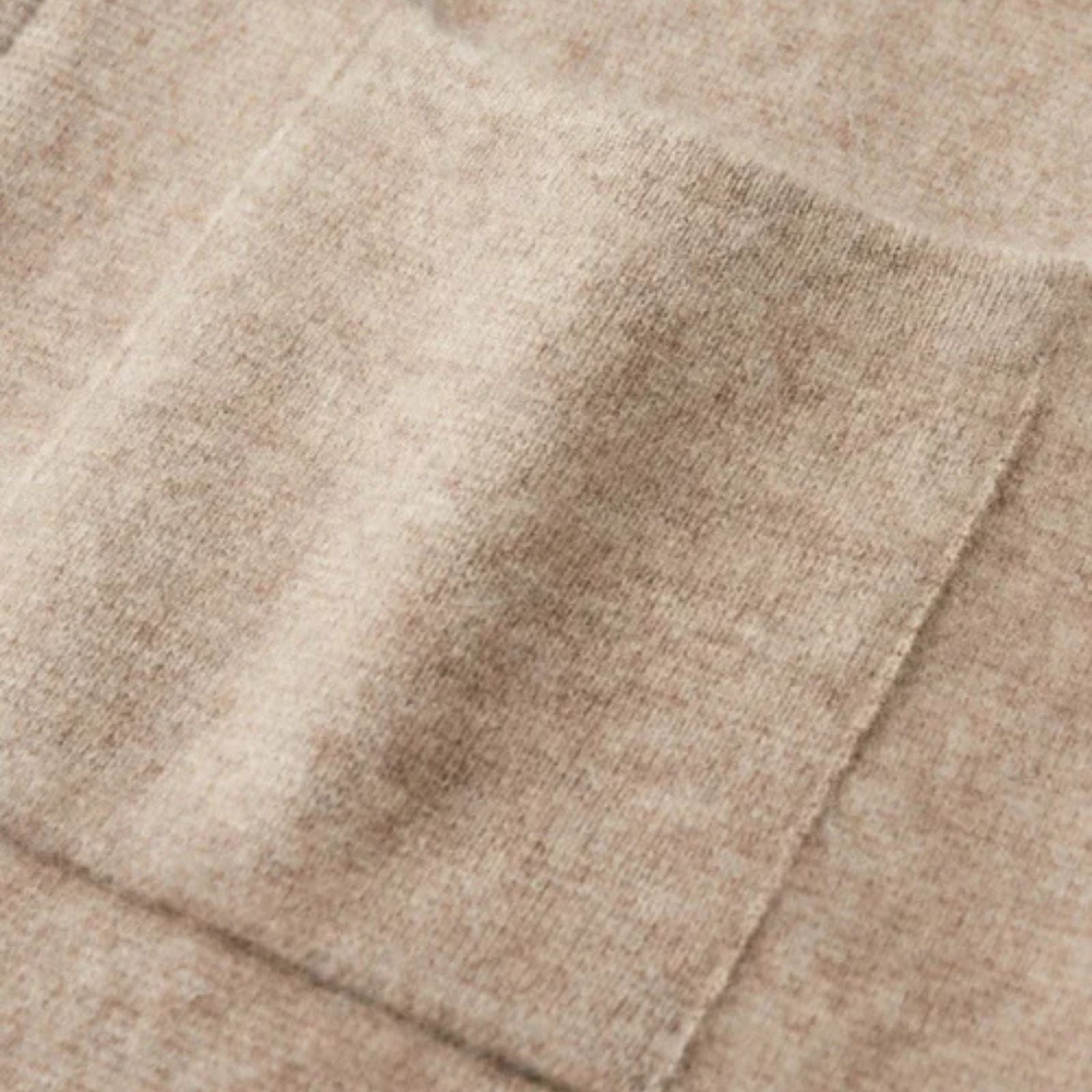 The Geneva Cashmere Featherlight Zip Vest