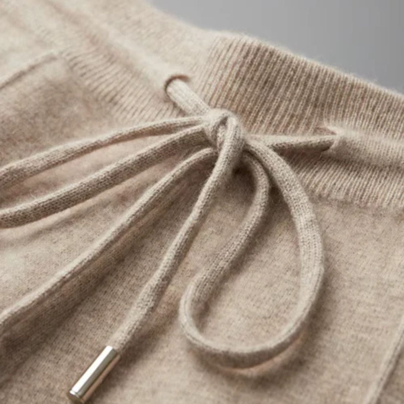 The Lugano Merino Wool Falconi Set