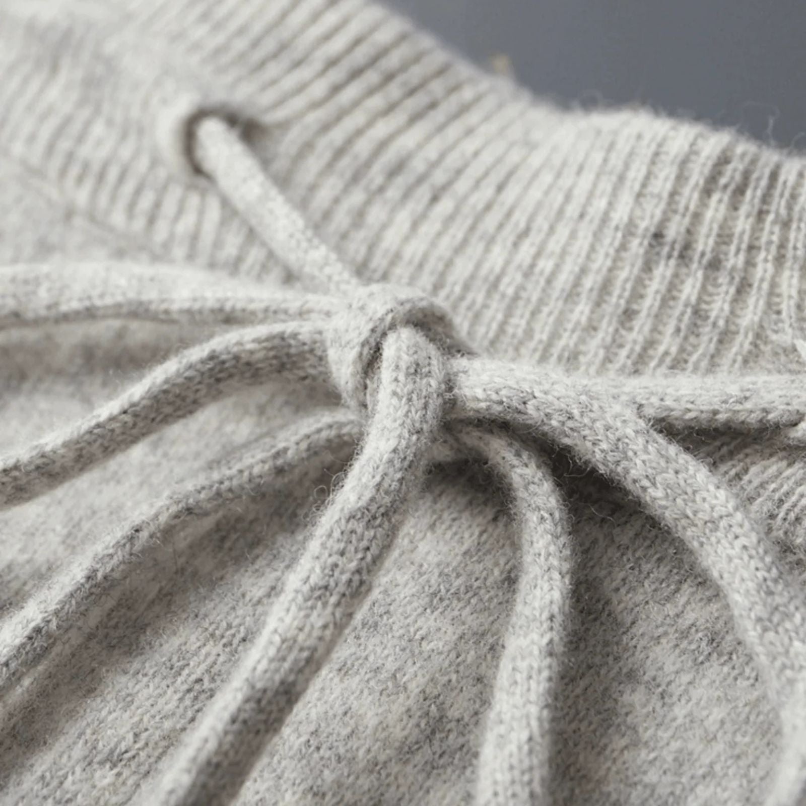 The Cortina Cashmere Wool Trouser