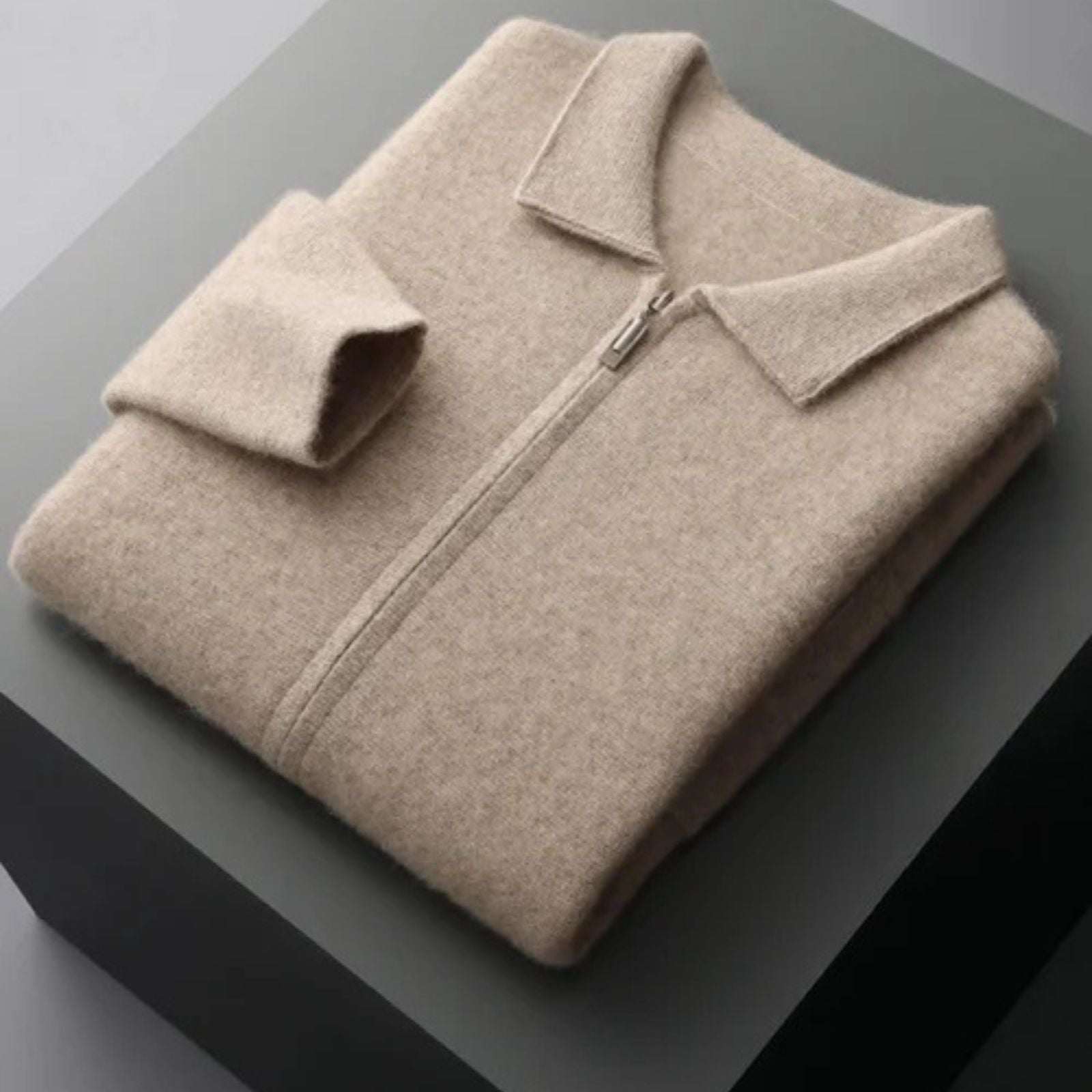 The Geneva Cashmere Featherlight Zip Vest