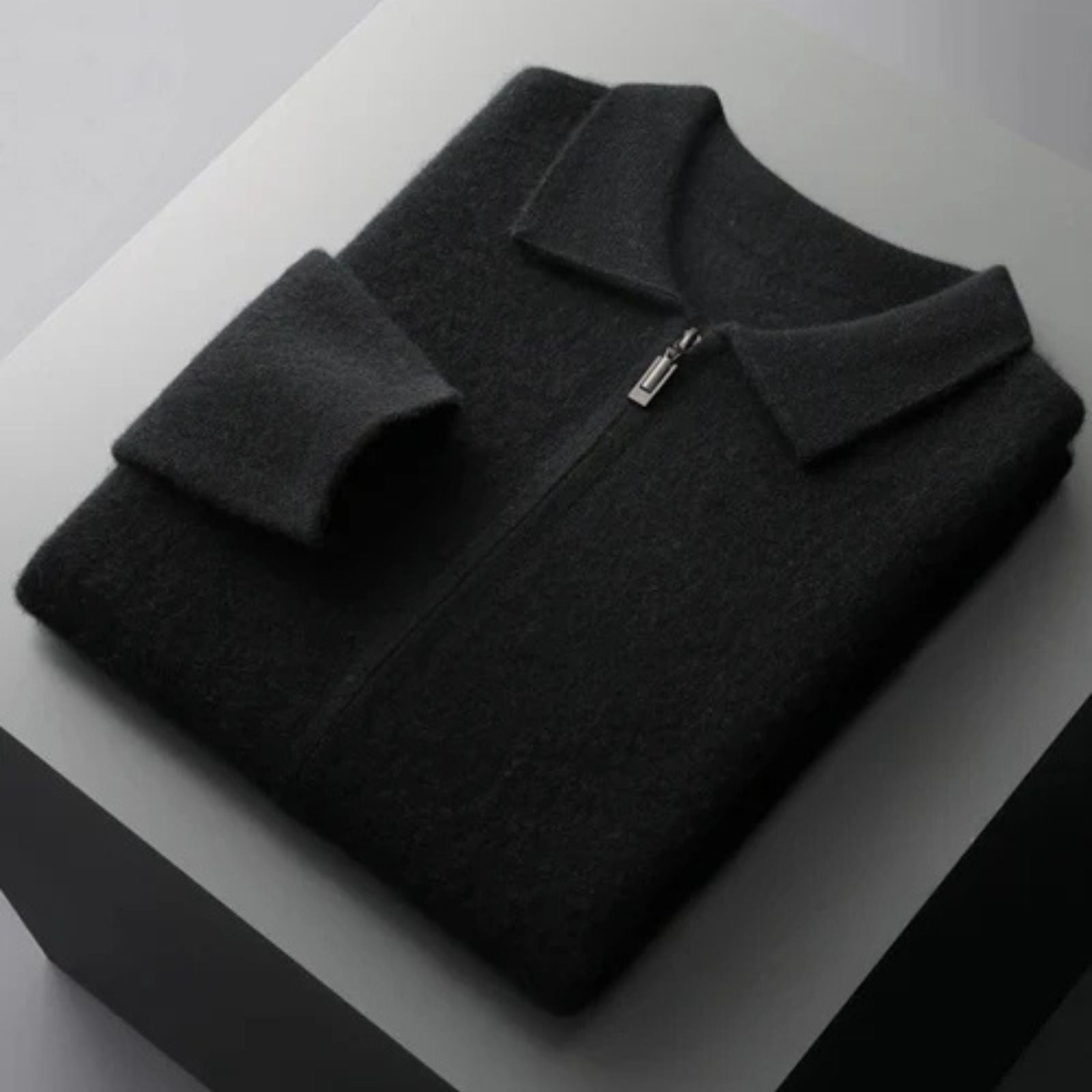 The Geneva Cashmere Featherlight Zip Vest
