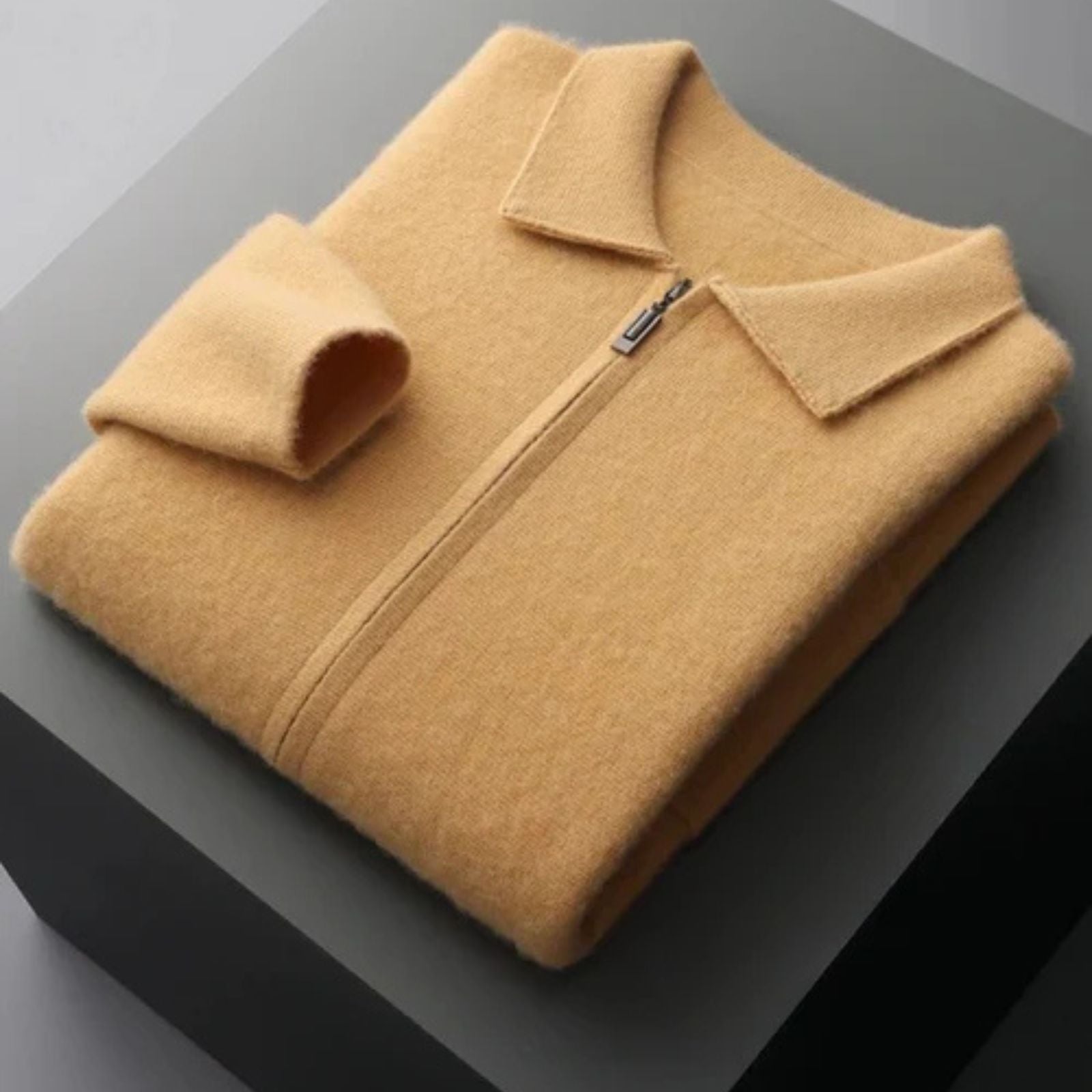 The Geneva Cashmere Featherlight Zip Vest
